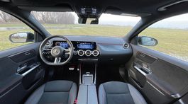 Mercedes-Benz GLA 250 e (2024)