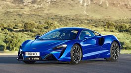McLaren Artura 1
