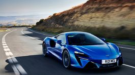 McLaren Artura 2