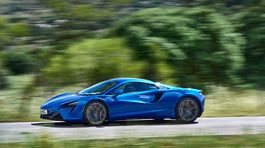 McLaren Artura 8