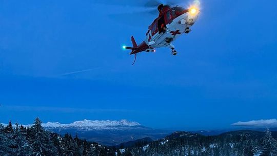 Záchranári v slovenských horách ratovali Poliakov, vo Fatre v akcii aj vrtuľník