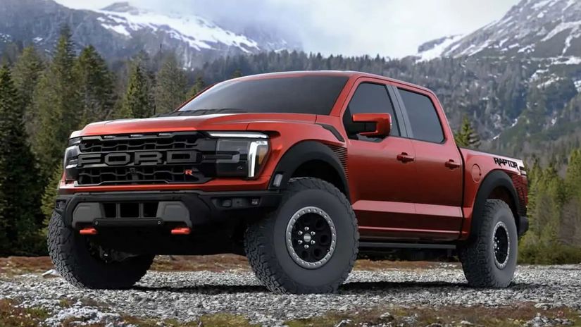 Ford F-150 Raptor spoznáte najmä vďaka kupole...