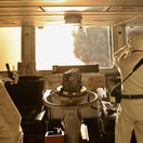 Britská loď HMS Diamond počas útokov proti...