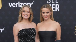 Ava Phillippe a  Reese Witherspoon