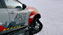 Nissan X-Trail Mountain Rescue Exterior  39  1