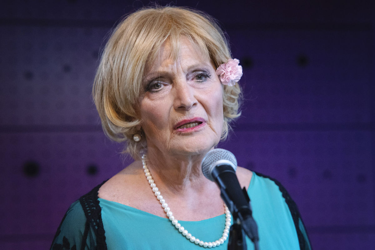 Regina Rázlová ako Matylda vo filme Tancuj...