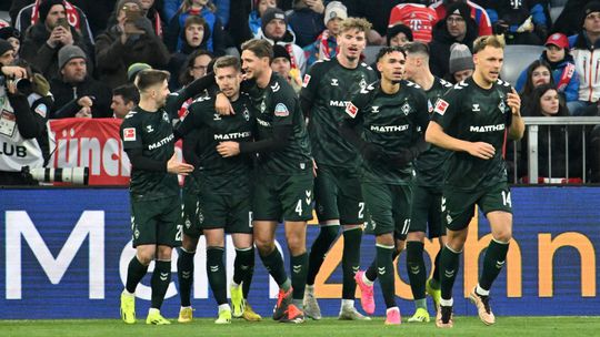 Senzácia v Bundeslige. Bayernu sa vzdialila obhajoba titulu, prišiel o neporaziteľnosť