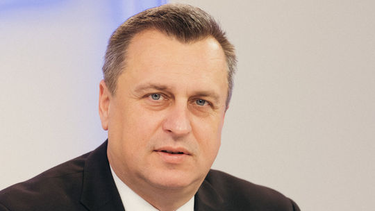 SNS navrhuje obnoviť skupiny priateľstva s Ruskom a Bieloruskom