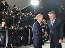Premiér Fico zvolal bezpečnostnú radu a vládu pred rokovaním NATO v Paríži