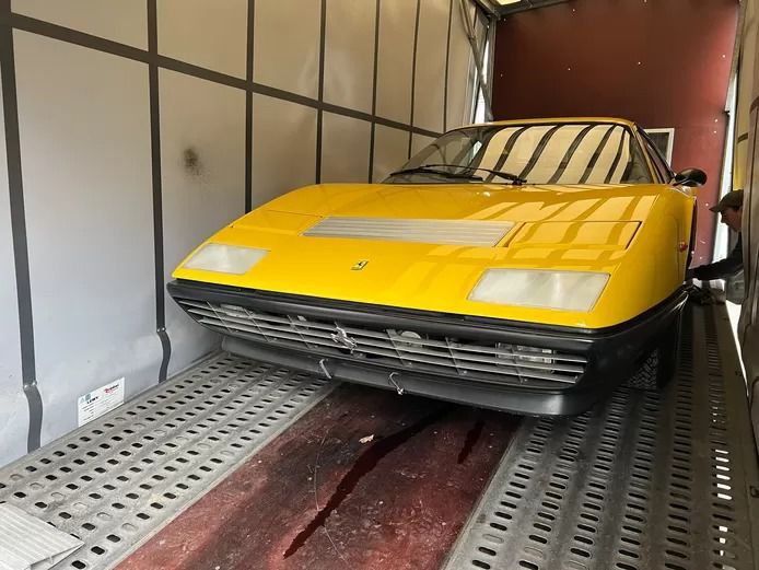 Najvzácnejším exemplárom je Ferrari 365 GT4 BB...