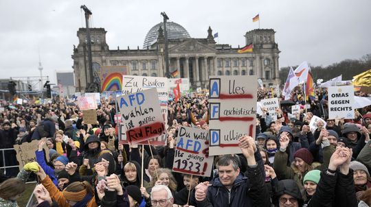 Na demonštráciu proti pravicovému extrémizmu v Berlíne prišlo viac ako 150-tisíc ľudí