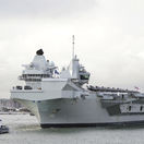 britská lietadlová loď HMS Queen Elisabeth porucha