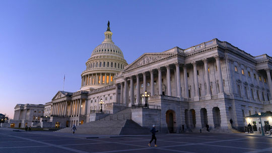 Snemovňa reprezentantov schválila výdavkový balík, teraz mieri do Senátu