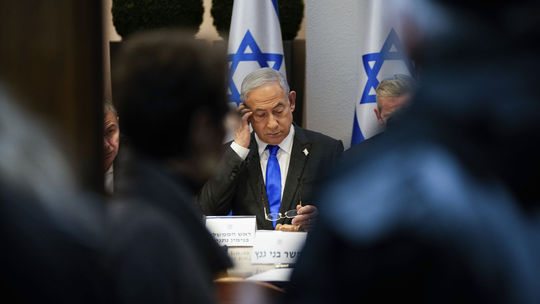 Hlavný prokurátor medzinárodného súdu požiadal o zatykače na Netanjahua a lídrov Hamasu 