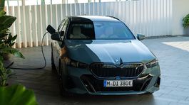 BMW i5 Touring - 2025