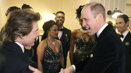 princ William (vpravo) a americký herec Tom Cruise