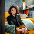 Vytoč môjho agenta, Martha Issová