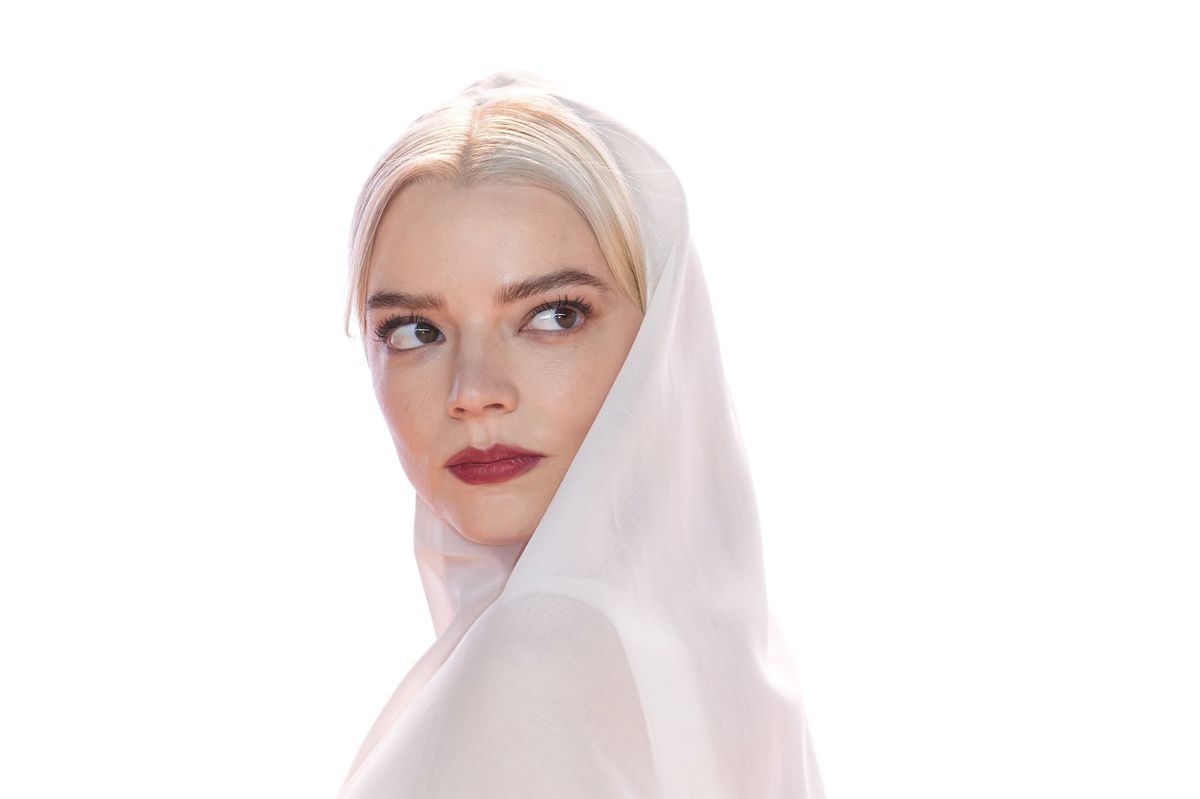Herečka Anya Taylor-Joy v kreácii Christian Dior.