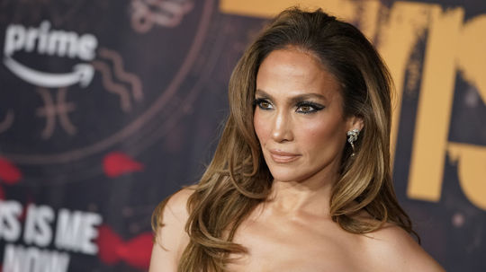 Speváčka Jennifer Lopez uviedla v Los Angeles...