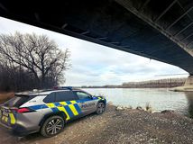polícia, dunaj, pátranie,