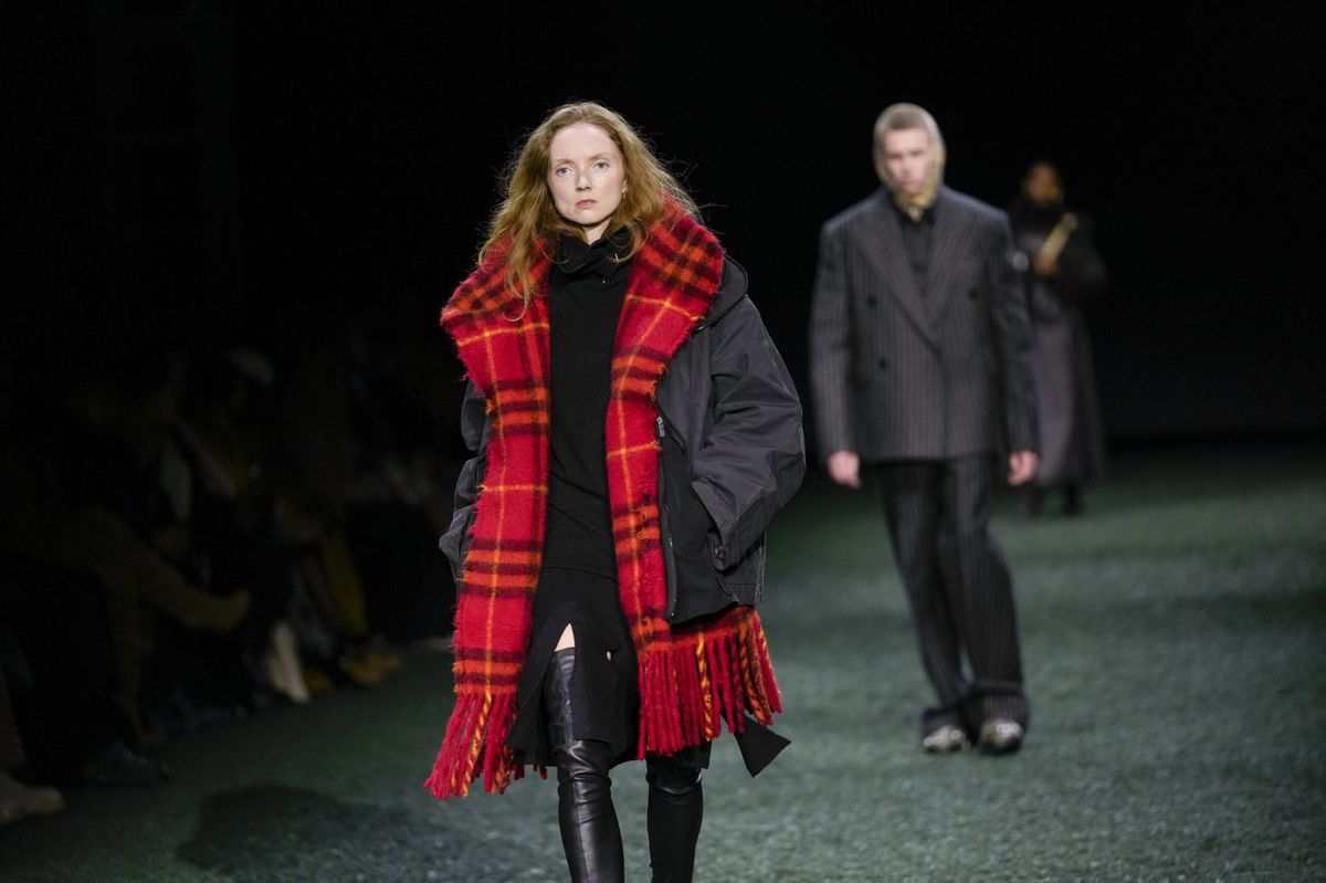 Britská topmodelka Lily Cole ako jedna z...