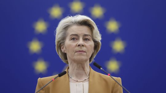 Udrží sa Ursula von der Leyenová na čele Európskej komisie? Má dobré šance, tvrdí odborník