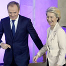 Tusk, Leyenová