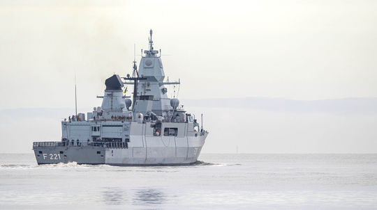 Talianska vojnová loď bola nútená zostreliť raketu húsíov v Červenom mori