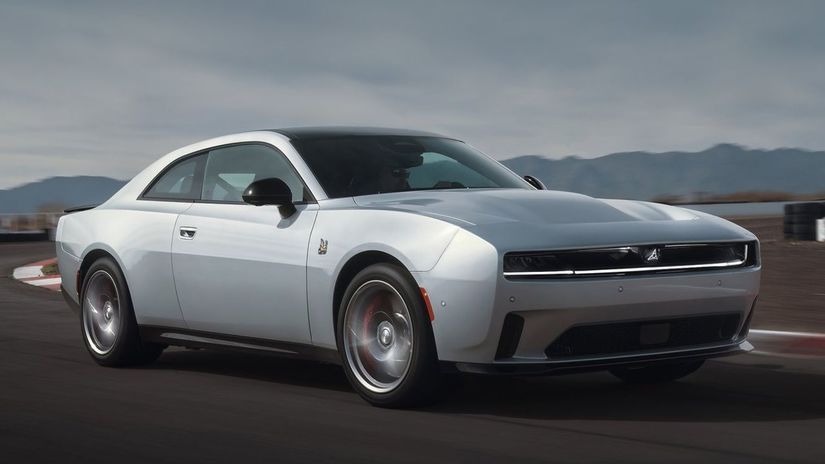 Prvý elektrický Dodge Charger preberá viacero...