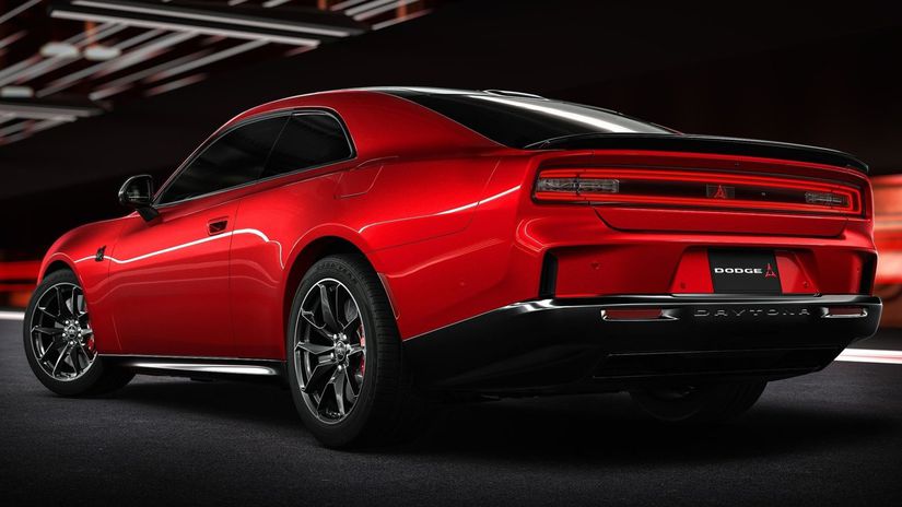 Zadné svetlá sú inšpirované ohnivým kruhom....