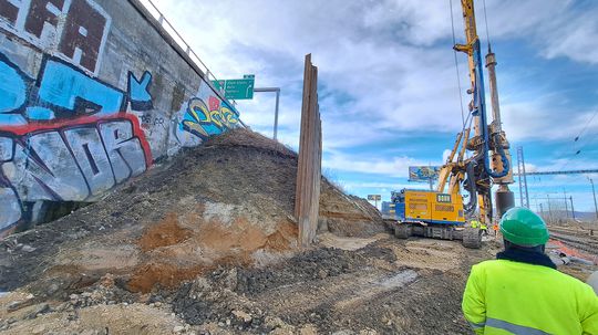 Stavebné práce na križovatke D1/D4 pri Bratislave.