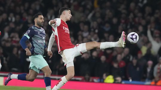 Boj o titul v Anglicku sa zamotáva. Arsenal je znova na čele, Havertz rozhodol gólom v závere