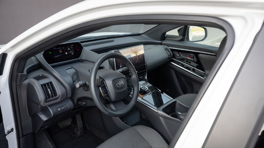 Toyota bZ4X FWD - test 2024