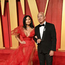 Miliardár Jeff Bezos a jeho snúbenica Lauren Sanchez.