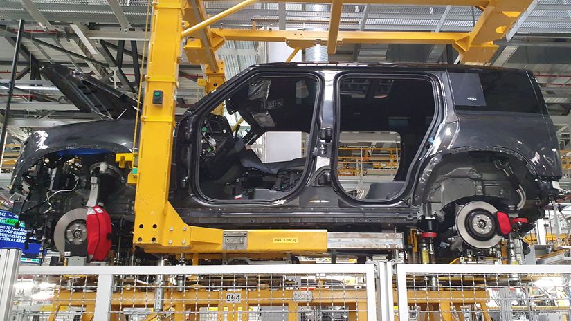 SR Jaguar Land Rover Elektromobily Výroba NRX