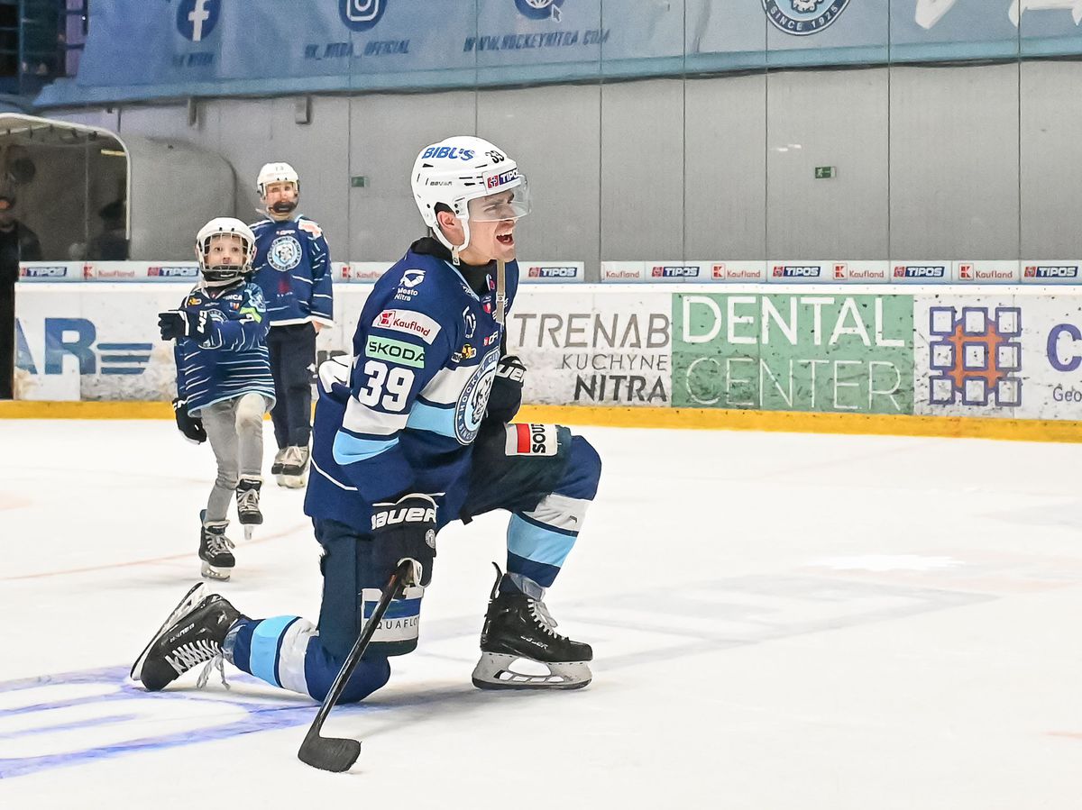 Jakub Lacka v drese HK Nitra.