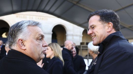 Pellegrini podporí Marka Rutteho na post šéfa NATO. Orbán už nenamieta 