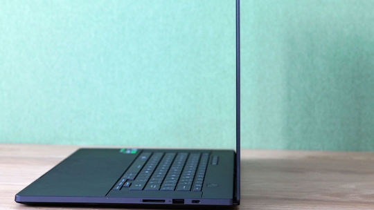 ROG Zephyrus G16 (2024)