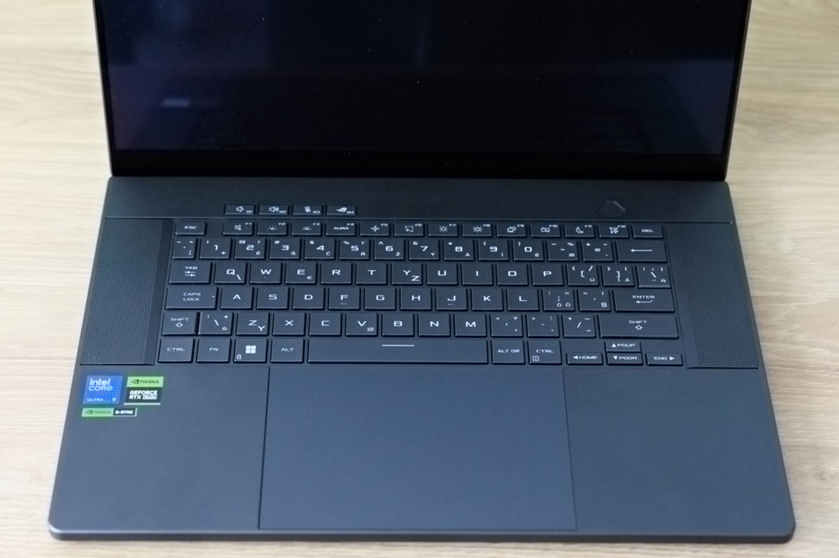 Zaujal nás aj naozaj veľký a presný touchpad.