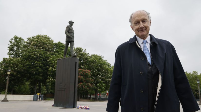 Yves de Gaulle, vnuk Charlesa de Gaulla, pózuje...