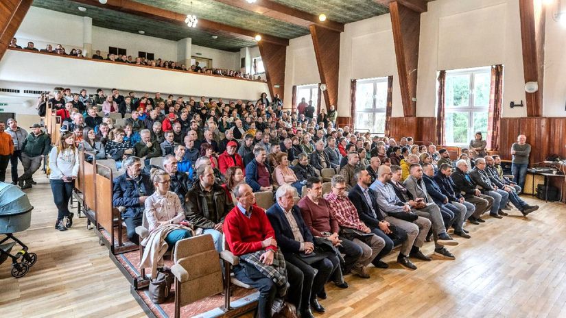 Mimoriadneho obecného zastupiteľstva v Čiernom...