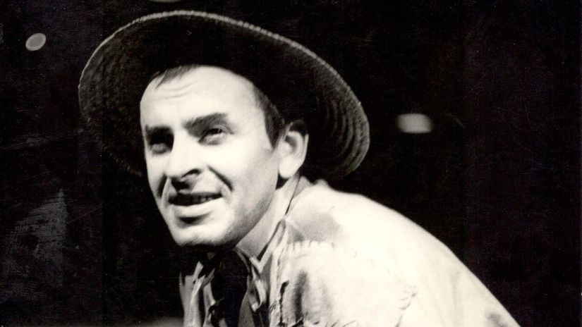 Dobrý človek zo Secuanu, 1962. Jozef Kroner.