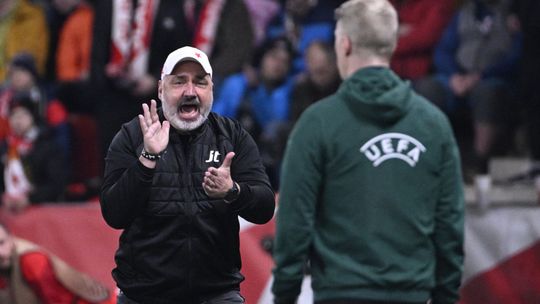 Na trénera Slavie si počkal hviezdny Zlatan. To, čo sa dialo, je proti futbalu, hneval sa Trpišovský. Počúval UEFA-mafia