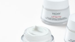 VICHY-LIFTACTIV-H.A ANTI-WRINKLES FIRMING- DRY SKIN - ARMY SHOT