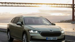 Škoda Superb Combi - 2024