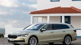 Škoda Superb Combi - 2024