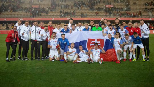 Po výhre v Španielsku zvládli aj zastávku u futbalového trpaslíka. Slováci si na Malte schuti zastrieľali