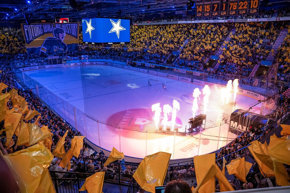 Domovský stánok HV71 s kapacitou pre 7-tisíc...