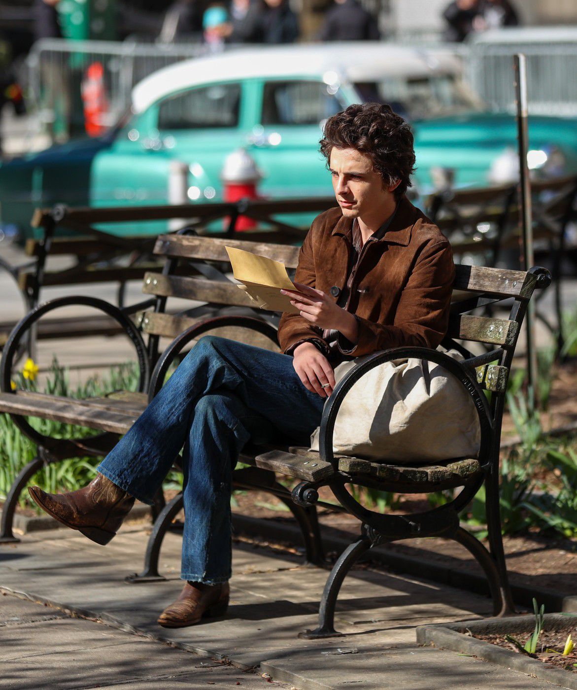 Herec Timothee Chalamet na zábere z nakrúcania...