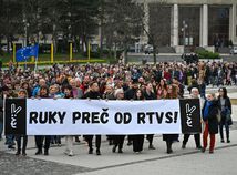 SR Bratislava RTVS protestný pochod BAX